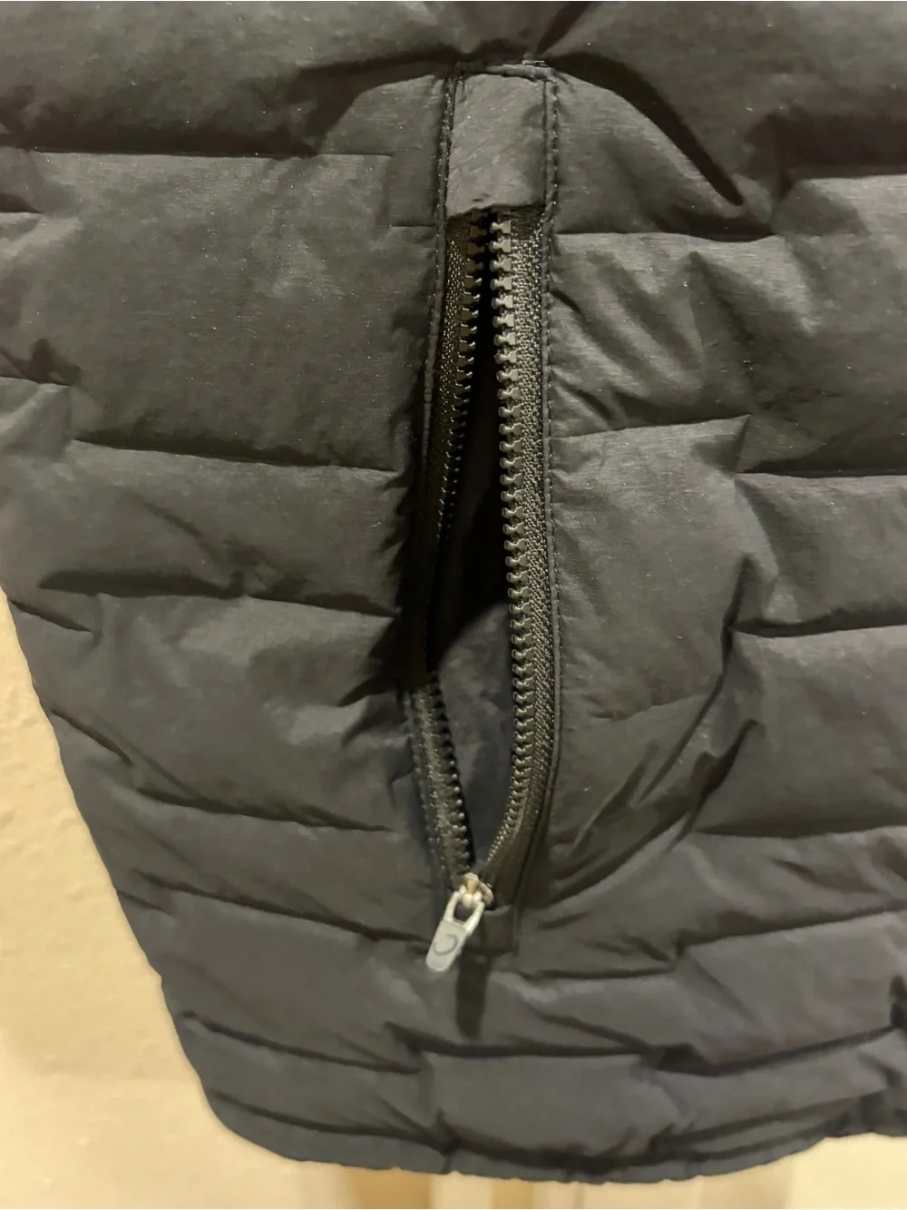Arkansas Men's Black Quilted Puffer Vest